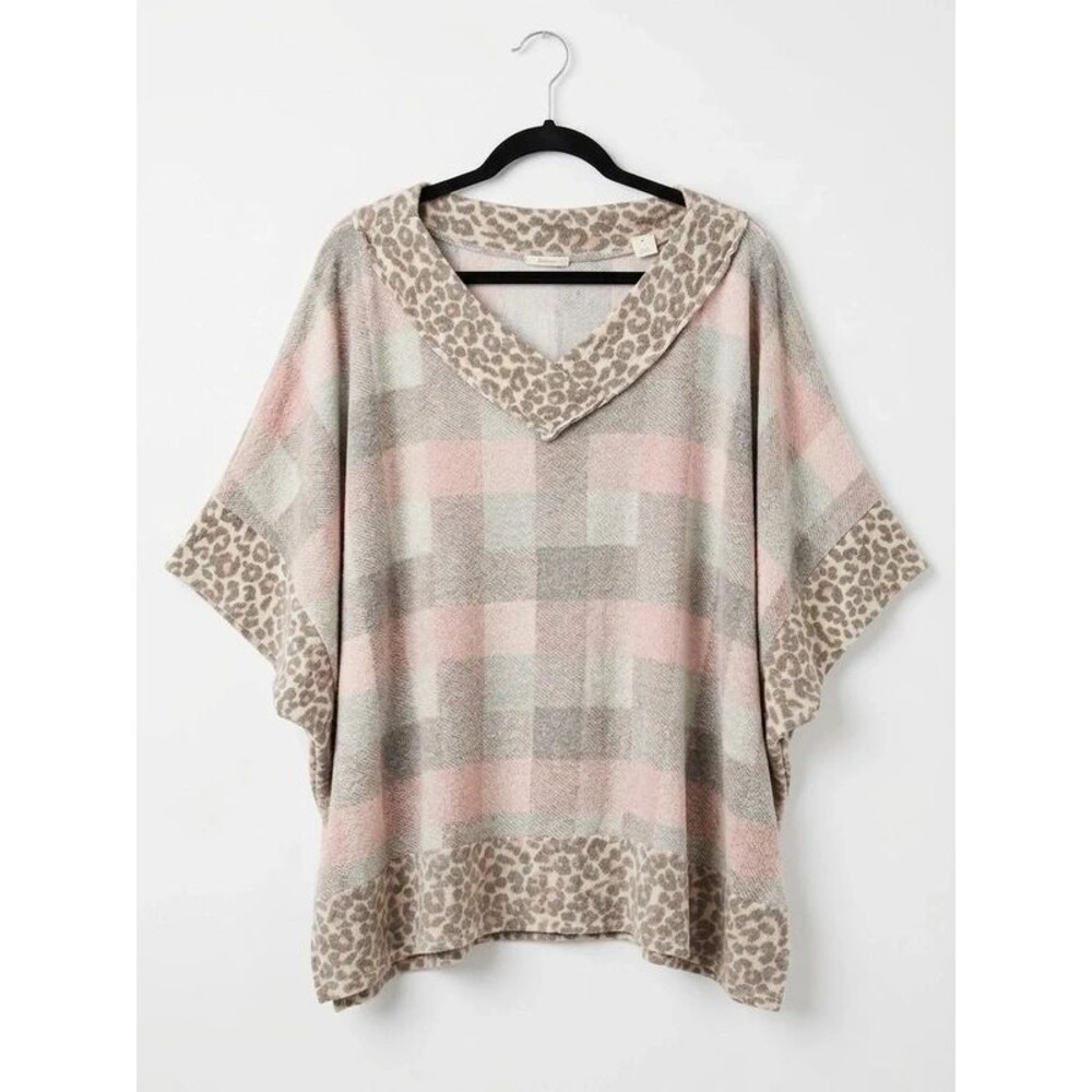 Oddi NWOT 1/2X Fleece Leopard Top